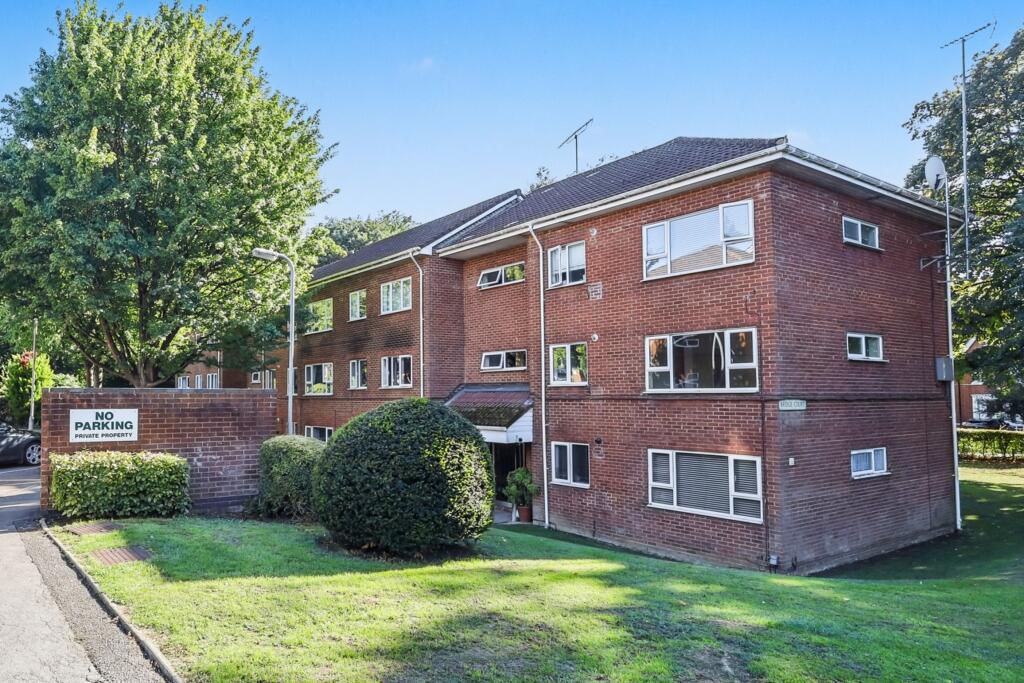 Property image for 6 Bridge Court, Hillside Road, Harpenden, Hertfordshire, AL5 4DH