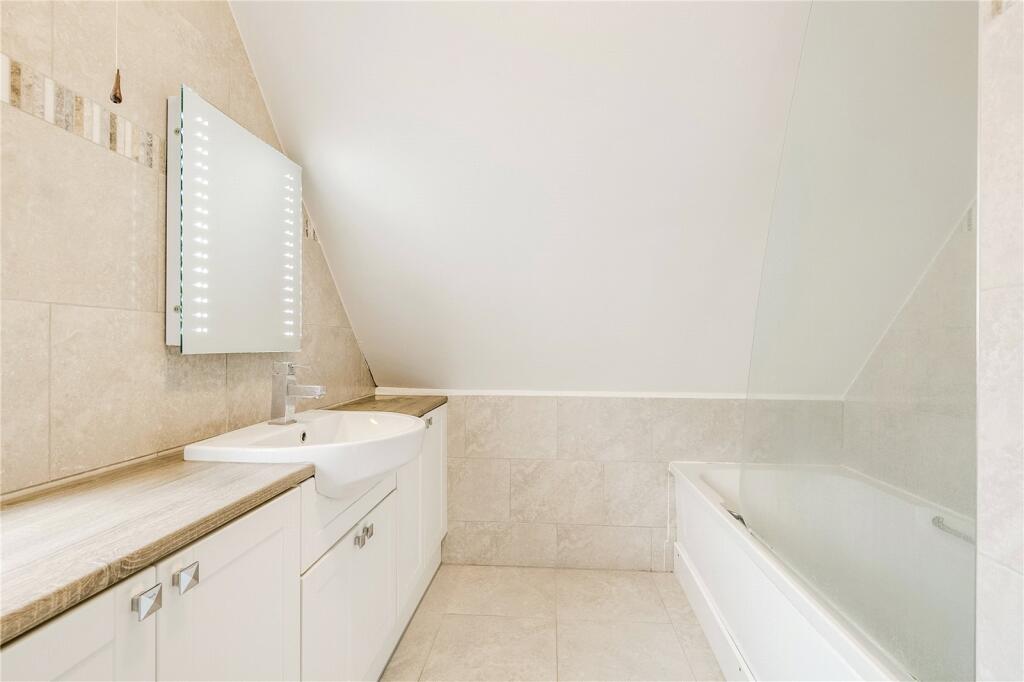 Additional image 13 of Canonsfield, Oaklands, Welwyn, Hertfordshire, AL6