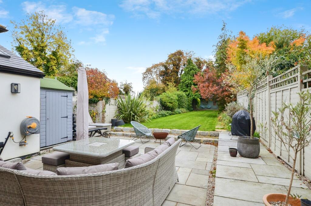 Additional image 17 of Cravells Road, Harpenden