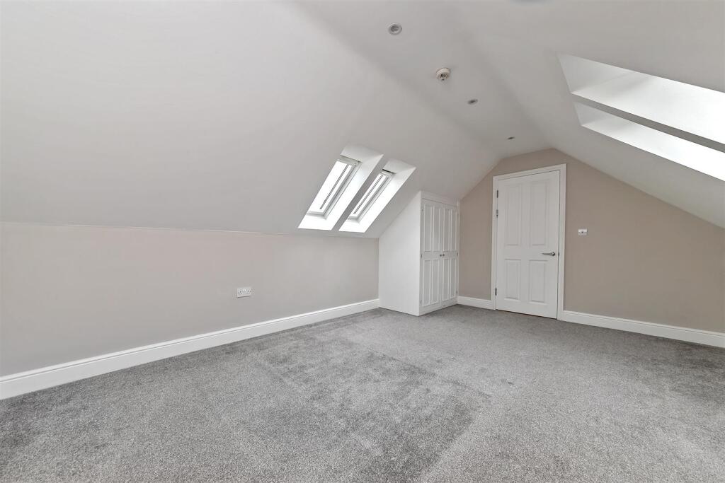 Additional image 41 of Sheppards Close, St Albans