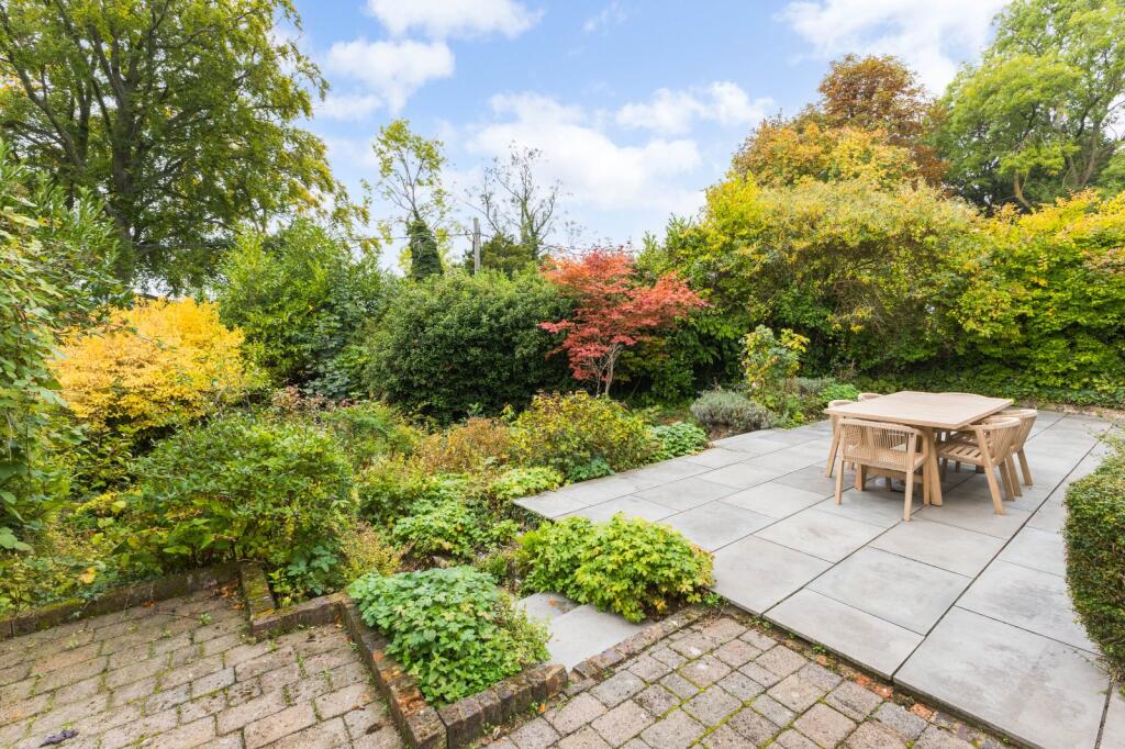 Additional image 2 of Old Watling Street, Flamstead, St. Albans