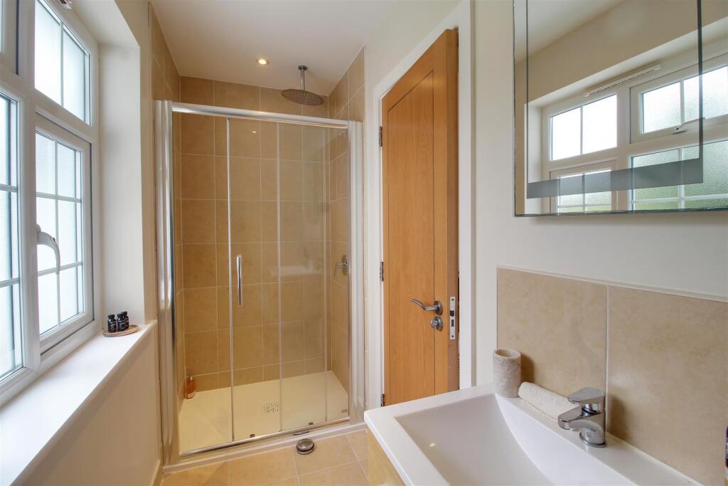 Additional image 31 of Moffats Lane, Brookmans Park