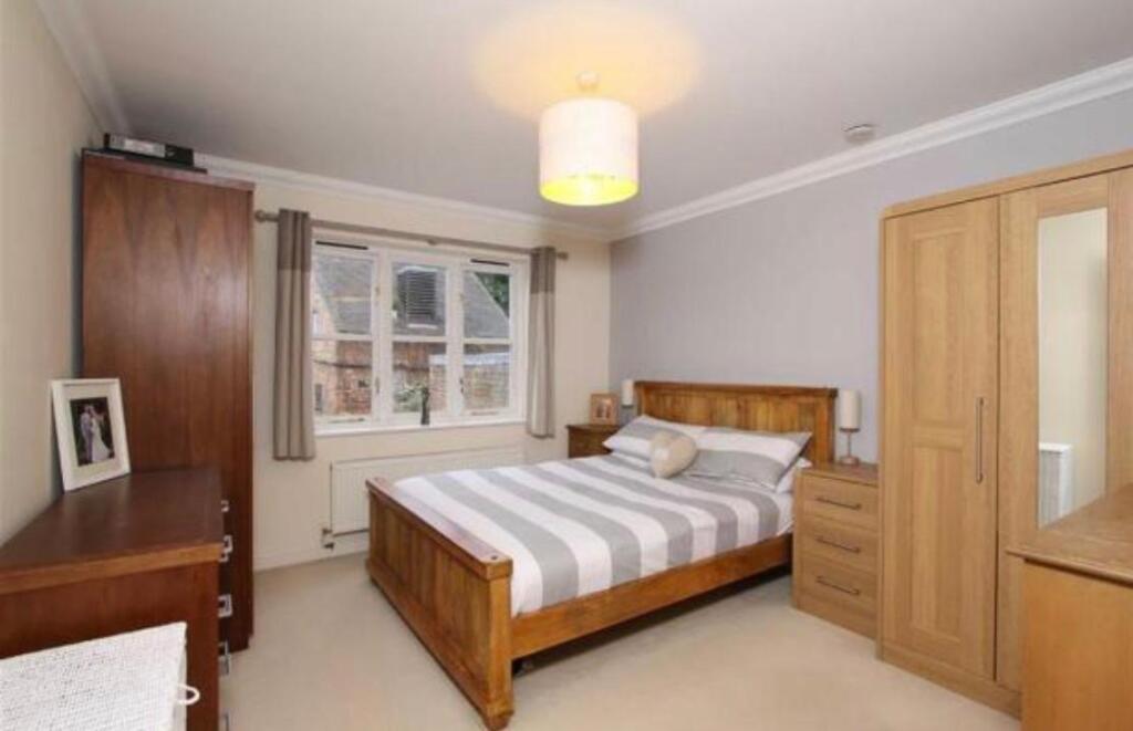 Additional image 5 of 35b High Street, Wheathampstead, Herts, AL4