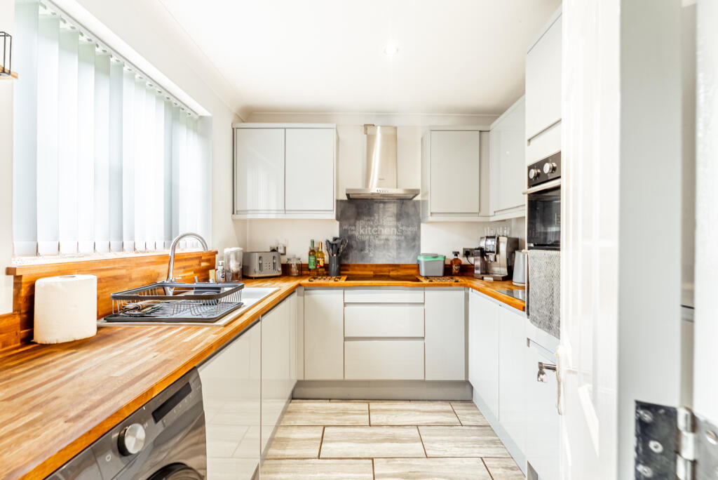 Additional image 19 of Blacksmiths Row, High Street, Markyate, St. Albans, AL3