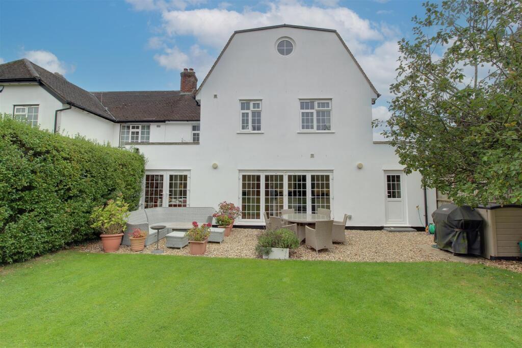 Additional image 39 of Moffats Lane, Brookmans Park