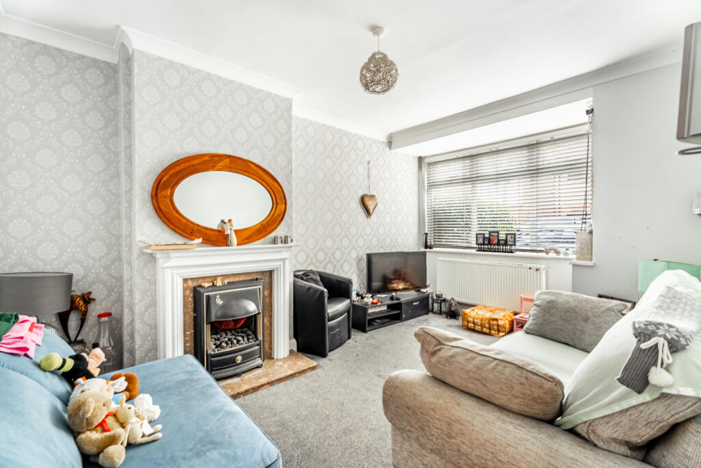 Additional image 2 of Wynchlands Crescent, St. Albans, Hertfordshire, AL4