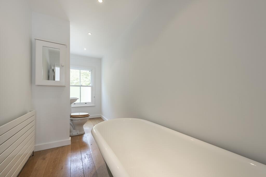 Additional image 9 of West Common Harpenden AL5