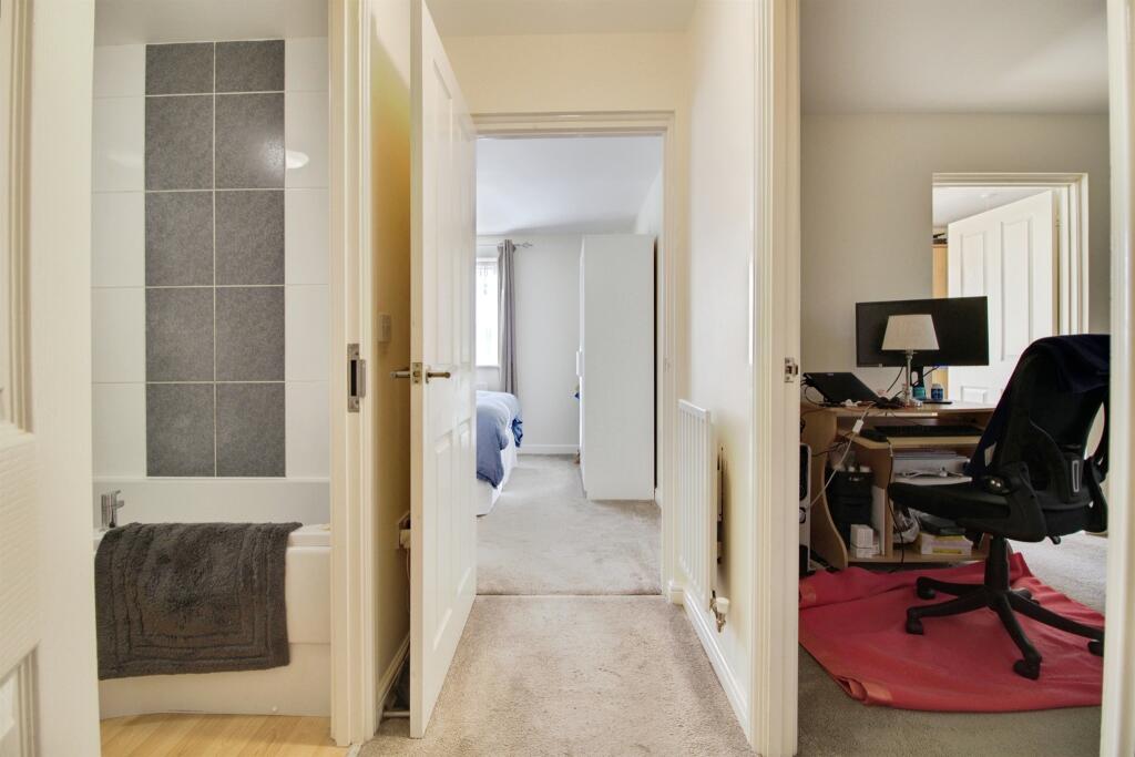 Additional image 11 of Howlands, Welwyn Garden City