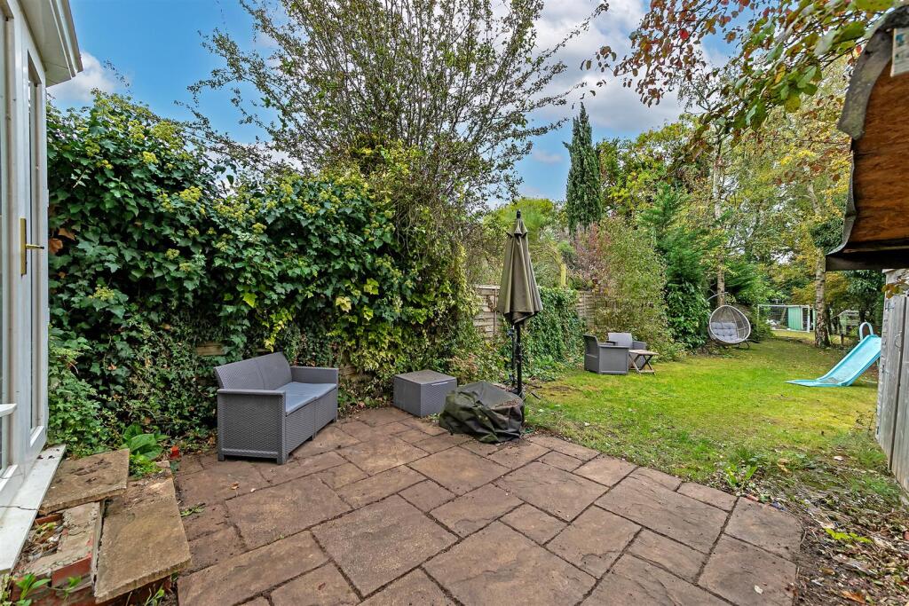 Additional image 16 of Hill End Lane, St Albans