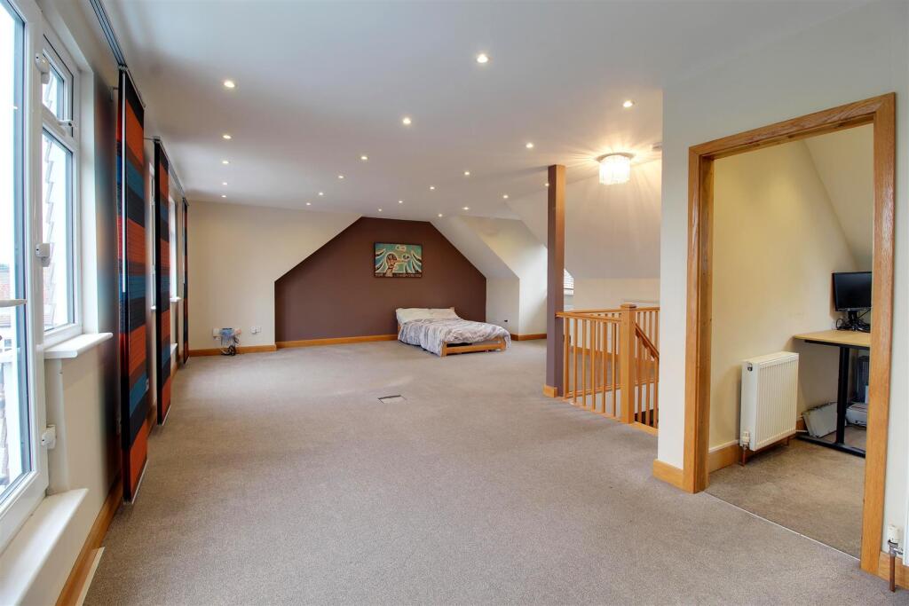 Additional image 28 of Dixons Hill Road, Welham Green