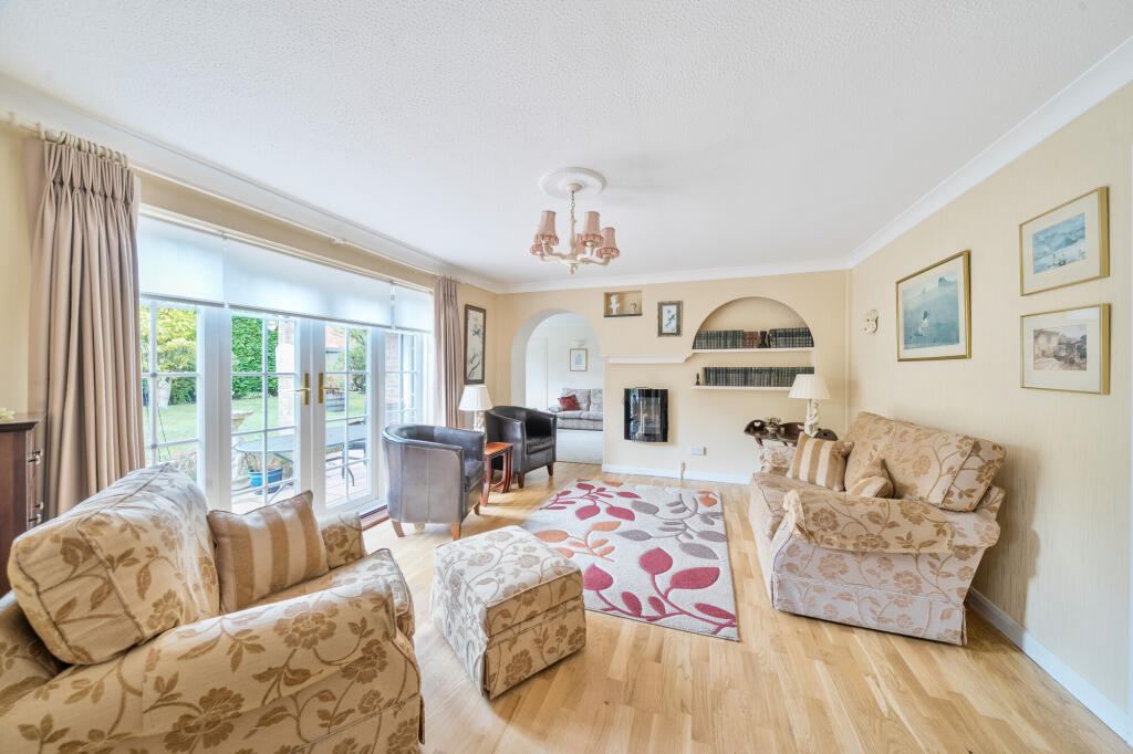 Additional image 3 of Aldwickbury Crescent, Harpenden, AL5