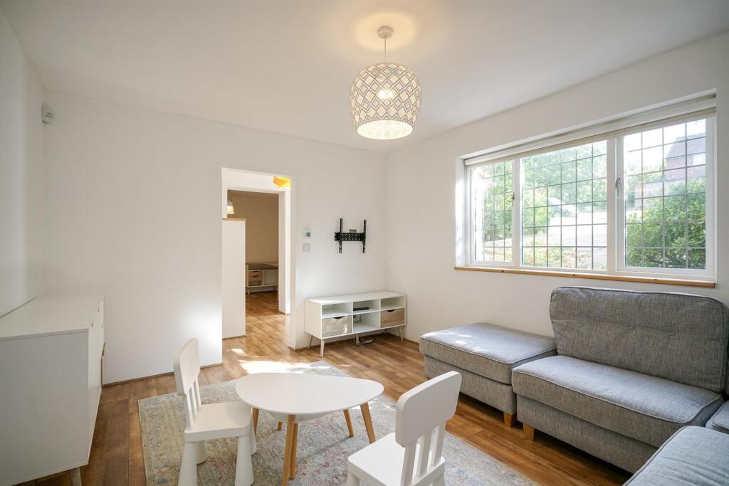 Additional image 4 of Ladies Grove, St. Albans