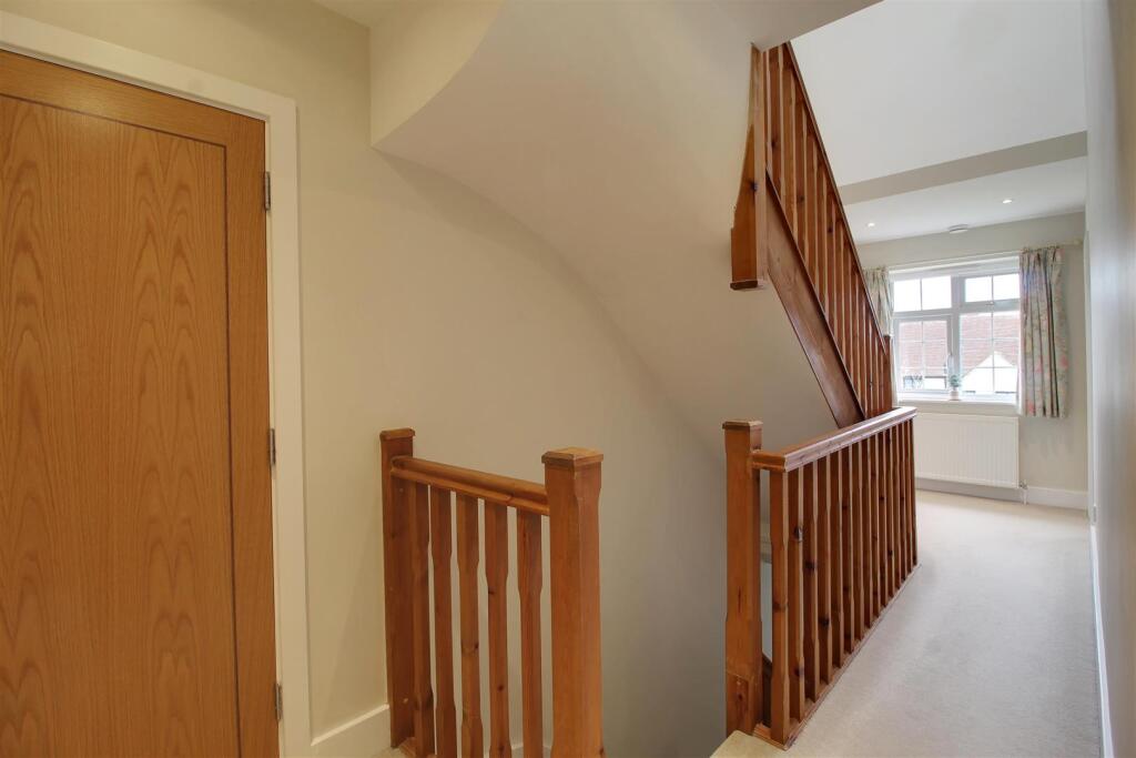 Additional image 21 of Moffats Lane, Brookmans Park