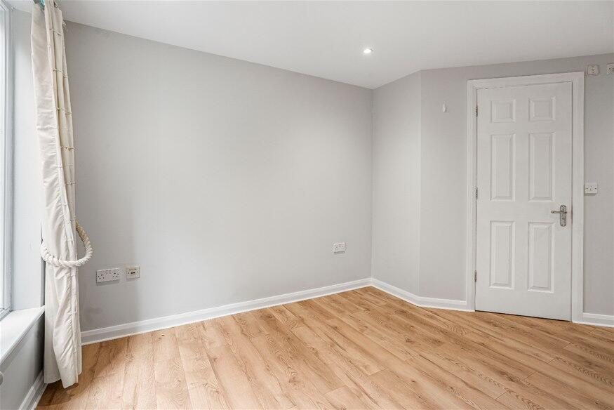 Additional image 9 of Southdown Road, Harpenden, AL5