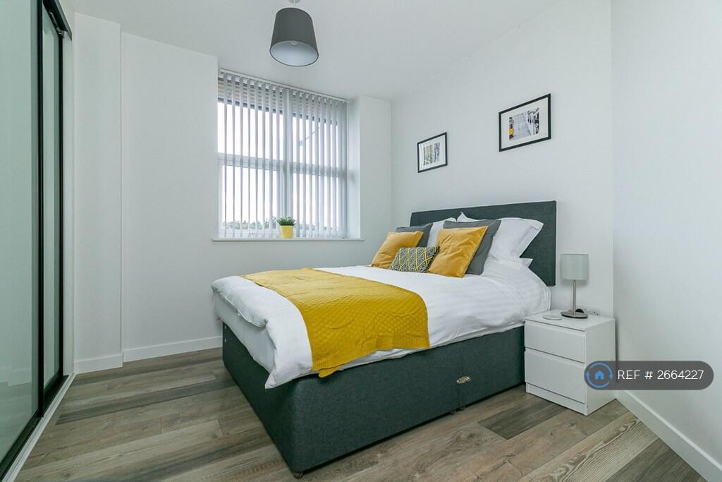 Additional image 3 of Great North Road, Hatfield, AL9