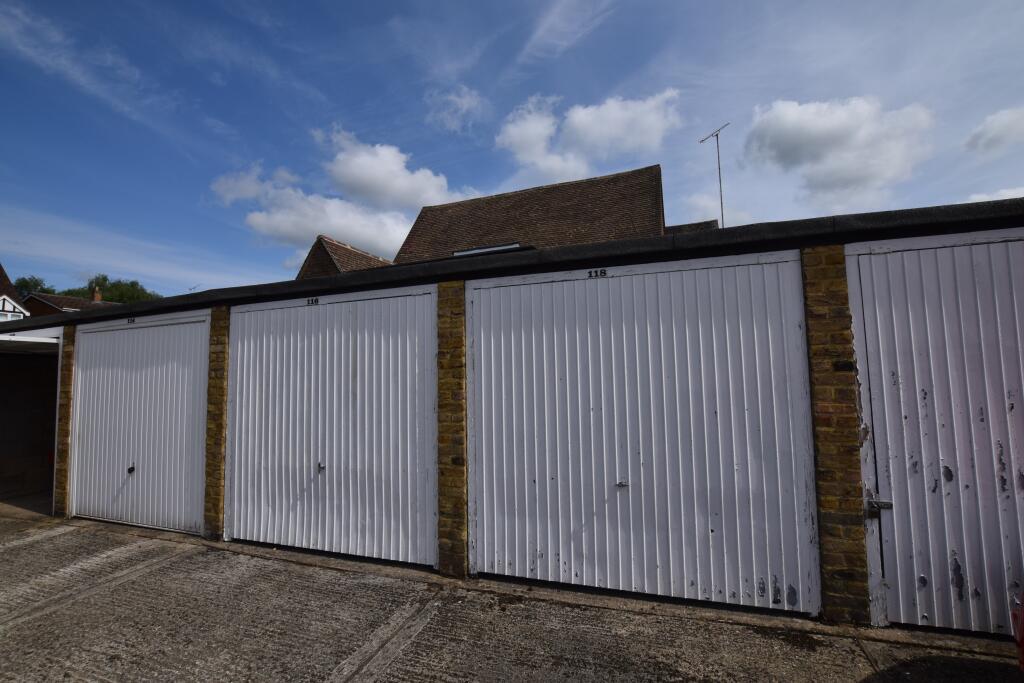 Additional image 7 of Grove Road, Harpenden, AL5