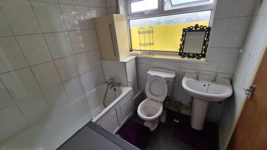 Additional image 5 of Room Available, Blackford Road, Sparkhill, B11