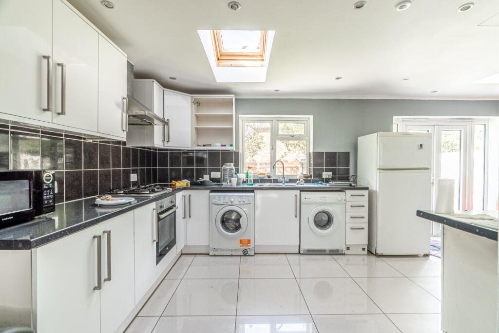 Additional image 5 of Harpenden Road, St. Albans, Hertfordshire, AL3