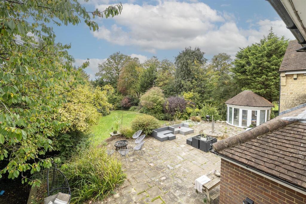 Additional image 12 of Oakfield Road, Harpenden