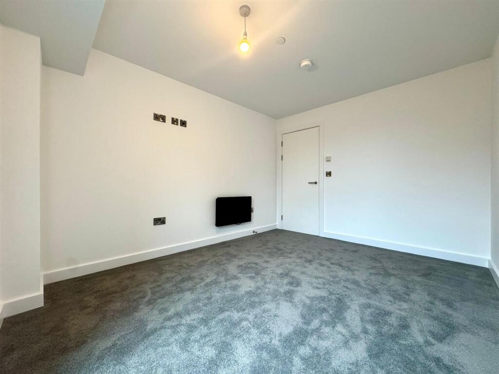 Additional image 8 of Upper Gough Street, Birmingham