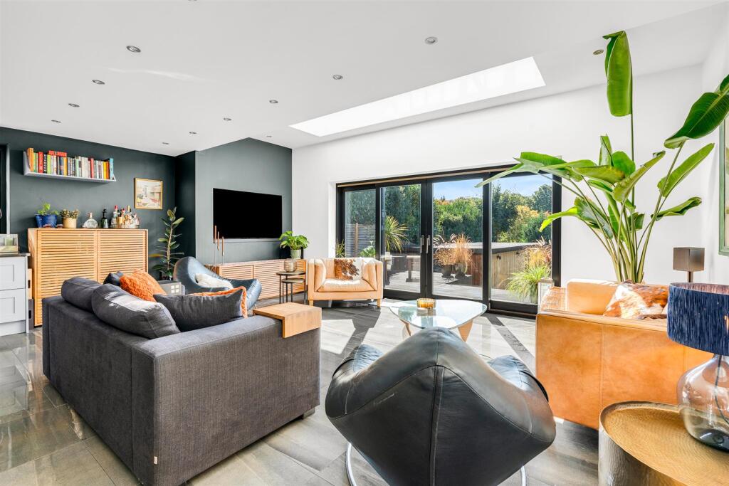 Additional image 66 of Rosecroft Lane, Welwyn