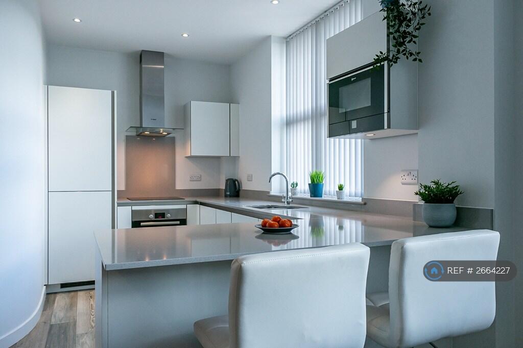 Additional image 2 of Great North Road, Hatfield, AL9