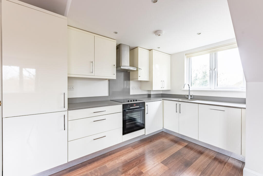 Additional image 10 of Riverford Close, Harpenden, Hertfordshire, AL5