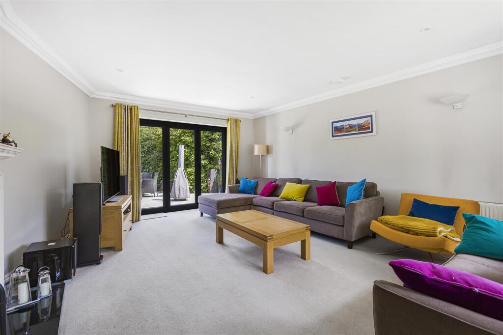 Additional image 63 of Pine Grove, Brookmans Park