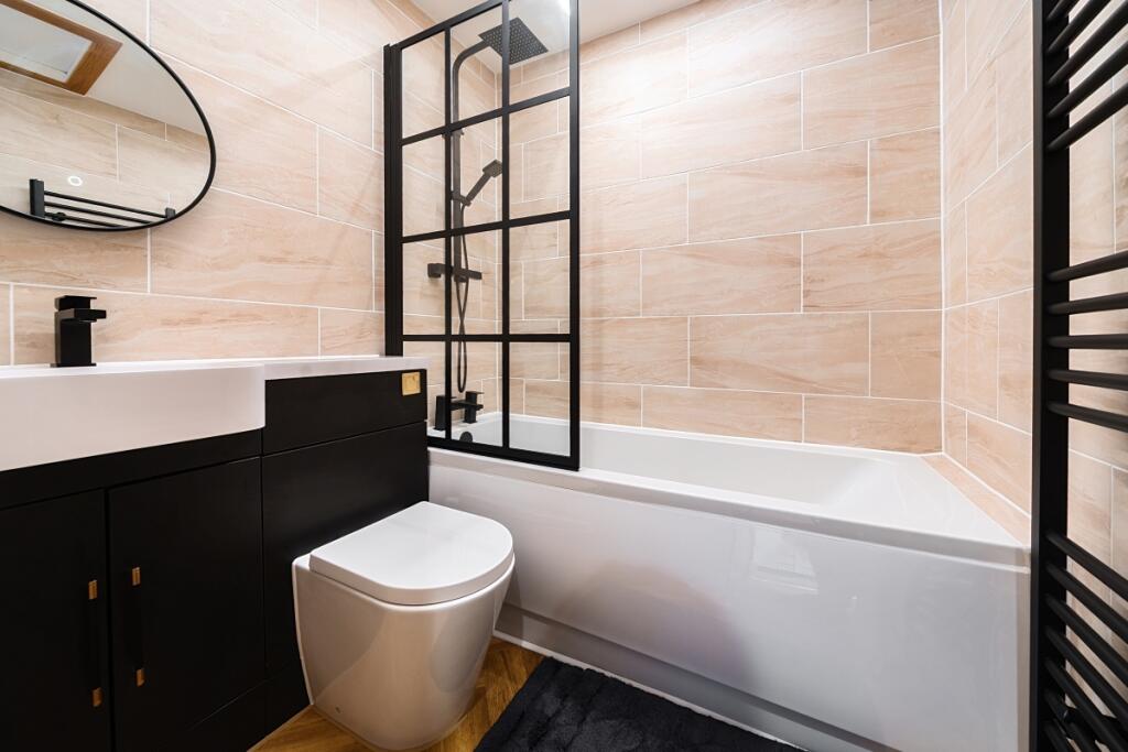 Additional image 7 of High Street Redbourn AL3