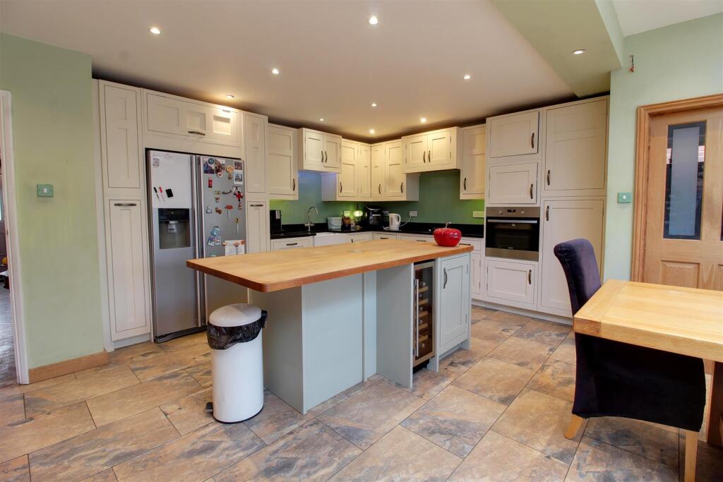 Additional image 14 of Dixons Hill Road, Welham Green