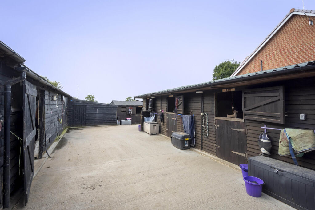 Additional image 9 of Pottersheath Road, Welwyn, AL6