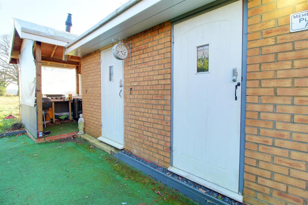 Additional image 18 of 26 Welham Manor, Welham Green