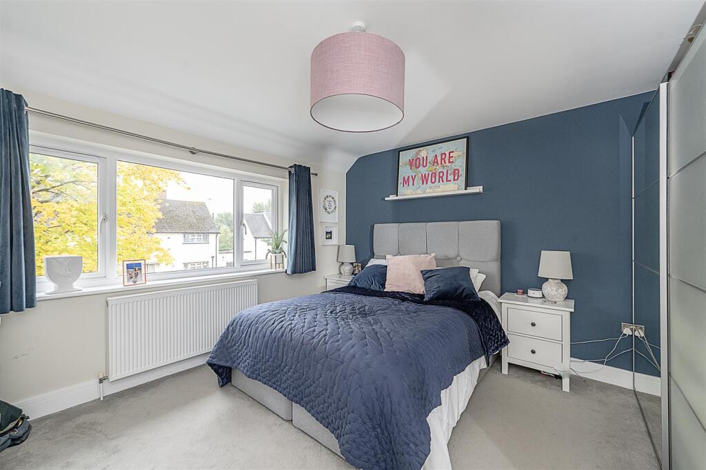 Additional image 5 of Grove Avenue, Harpenden