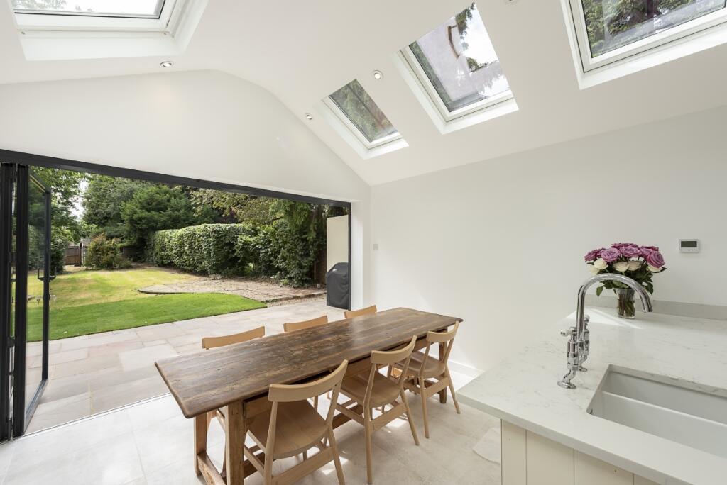 Additional image 4 of West Common Harpenden AL5