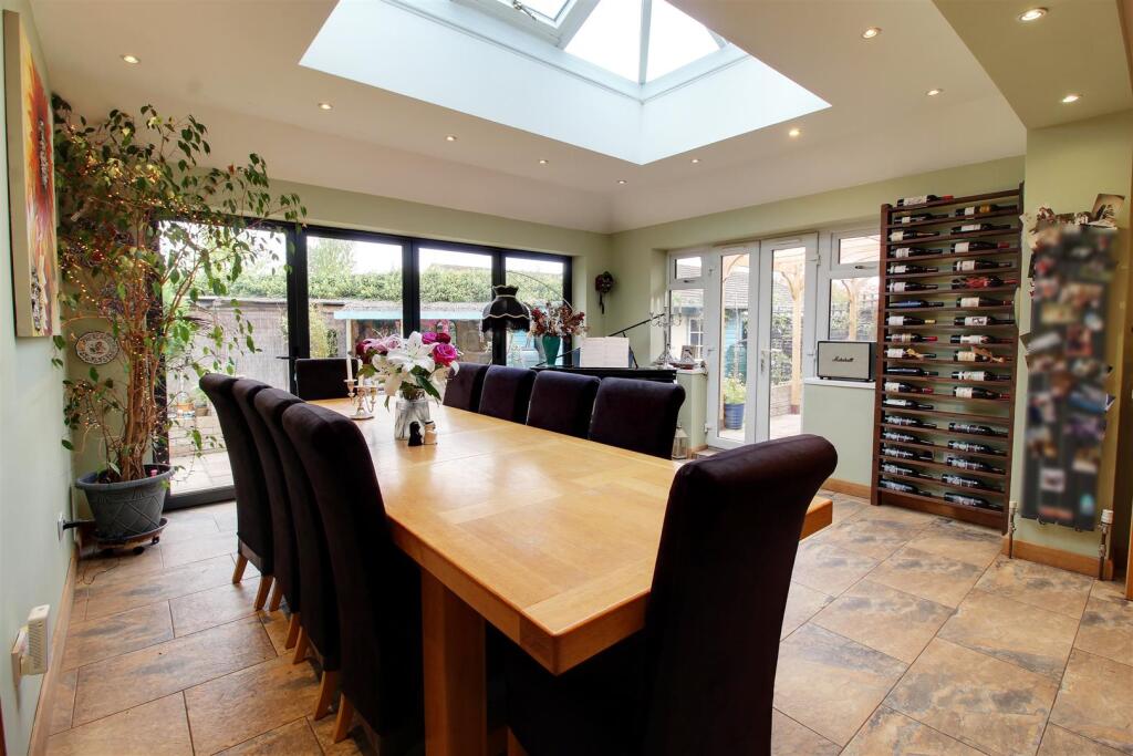 Additional image 16 of Dixons Hill Road, Welham Green