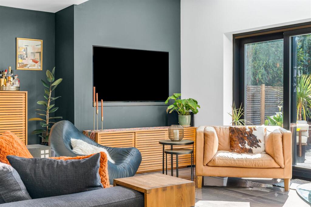 Additional image 16 of Rosecroft Lane, Welwyn