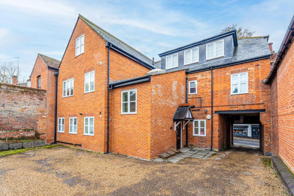 Additional image 8 of 35b High Street, Wheathampstead, Herts, AL4