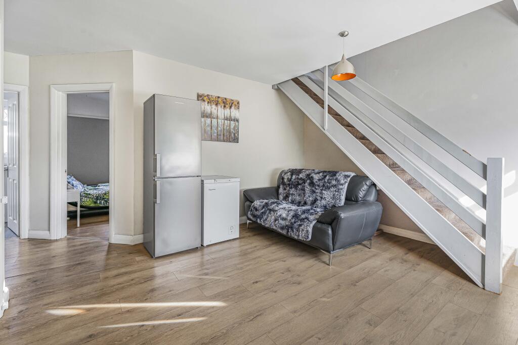 Additional image 3 of Batchwood Drive, St. Albans, Hertfordshire, AL3