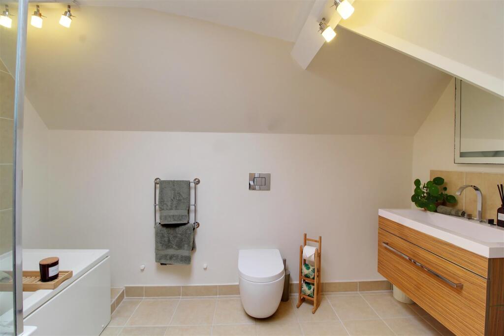 Additional image 35 of Moffats Lane, Brookmans Park