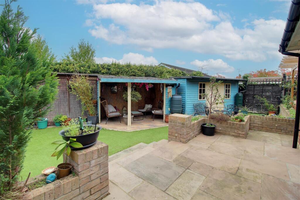 Additional image 18 of Dixons Hill Road, Welham Green