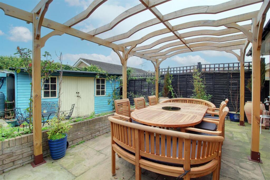 Additional image 26 of Dixons Hill Road, Welham Green