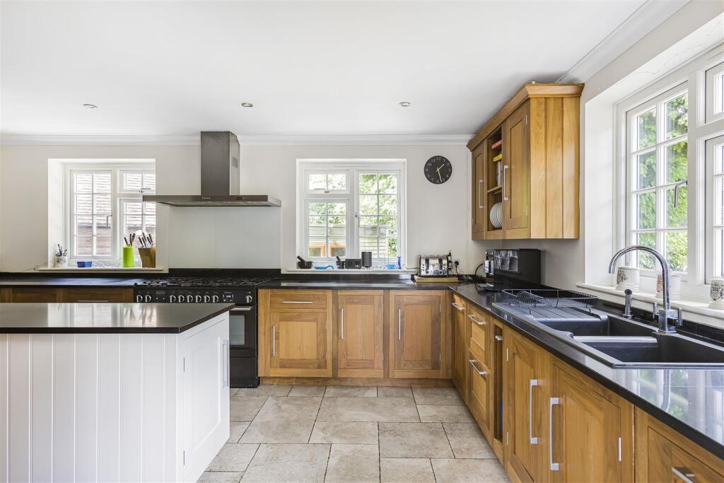 Additional image 5 of Pine Grove, Brookmans Park