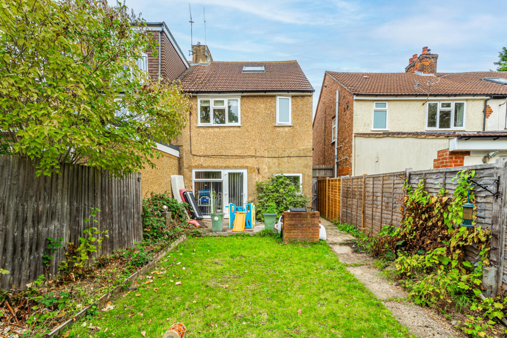 Additional image 6 of Wynchlands Crescent, St. Albans, Hertfordshire, AL4