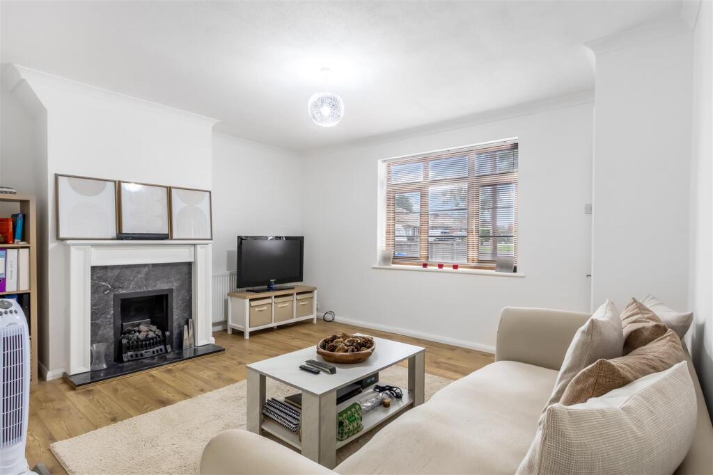 Additional image 19 of Pooleys Lane, Welham Green, Herts