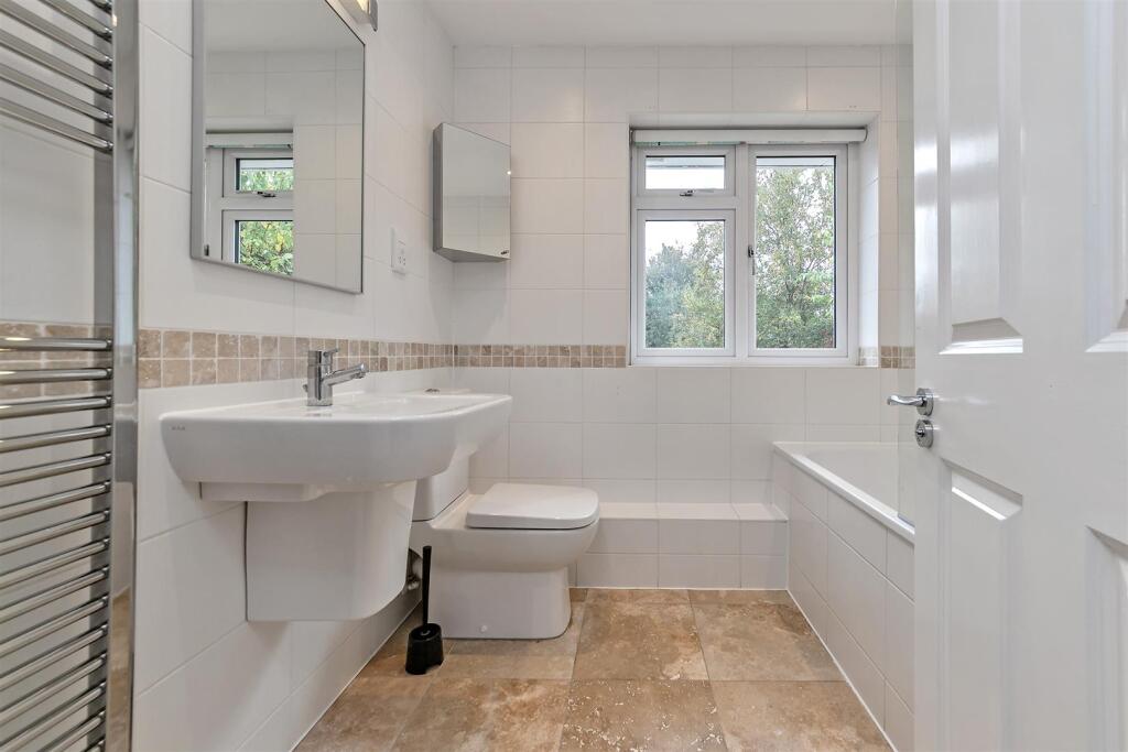 Additional image 10 of Sheppards Close, St Albans