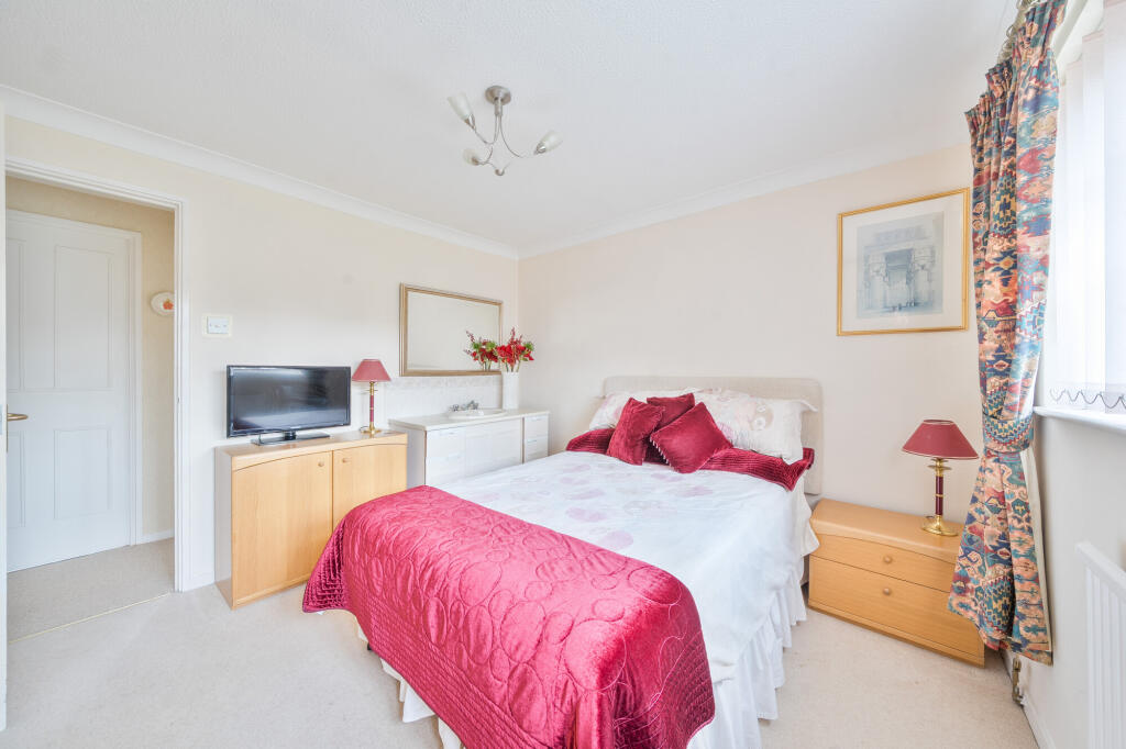Additional image 7 of Aldwickbury Crescent, Harpenden, AL5
