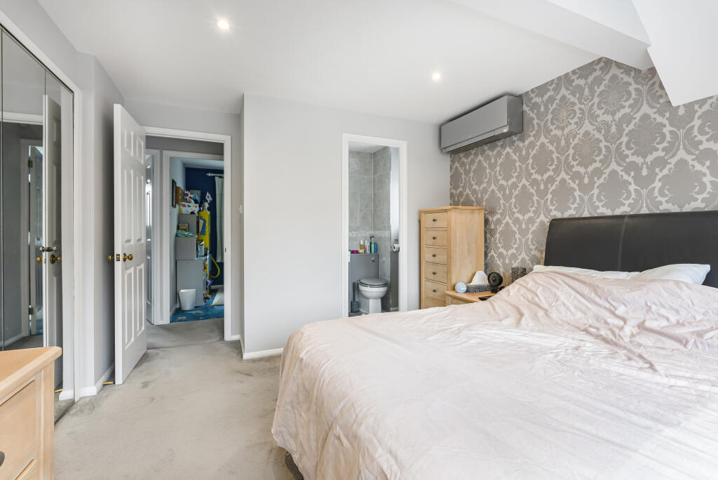 Additional image 11 of Coltsfoot, Welwyn Garden City, Hertfordshire, AL7