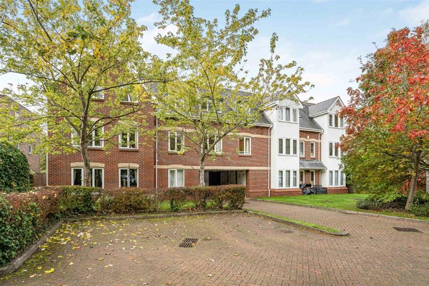 Additional image 15 of Southdown Road, Harpenden, AL5