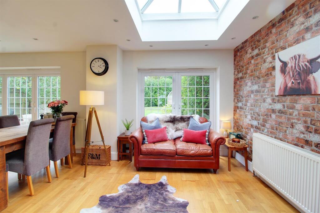 Additional image 19 of Moffats Lane, Brookmans Park