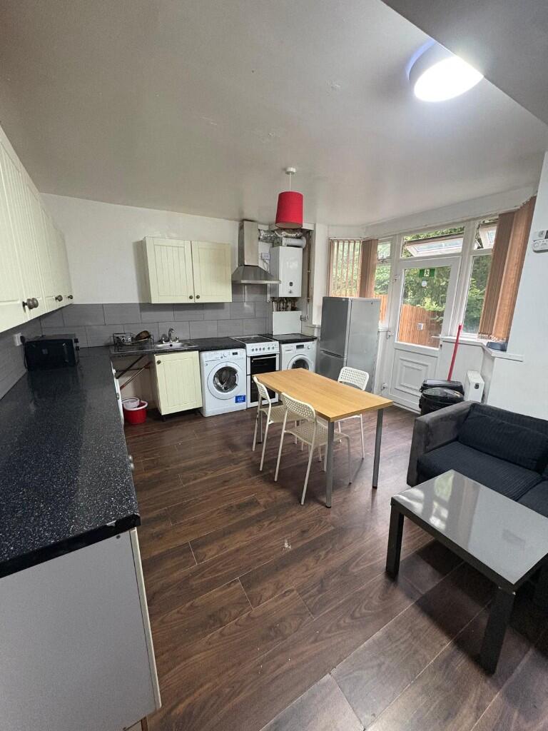 Additional image 4 of Harborne Lane, Birmingham, B29